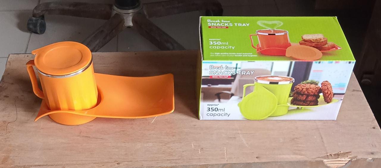 Break time tray with cup for kids Break time tray with cup for kids